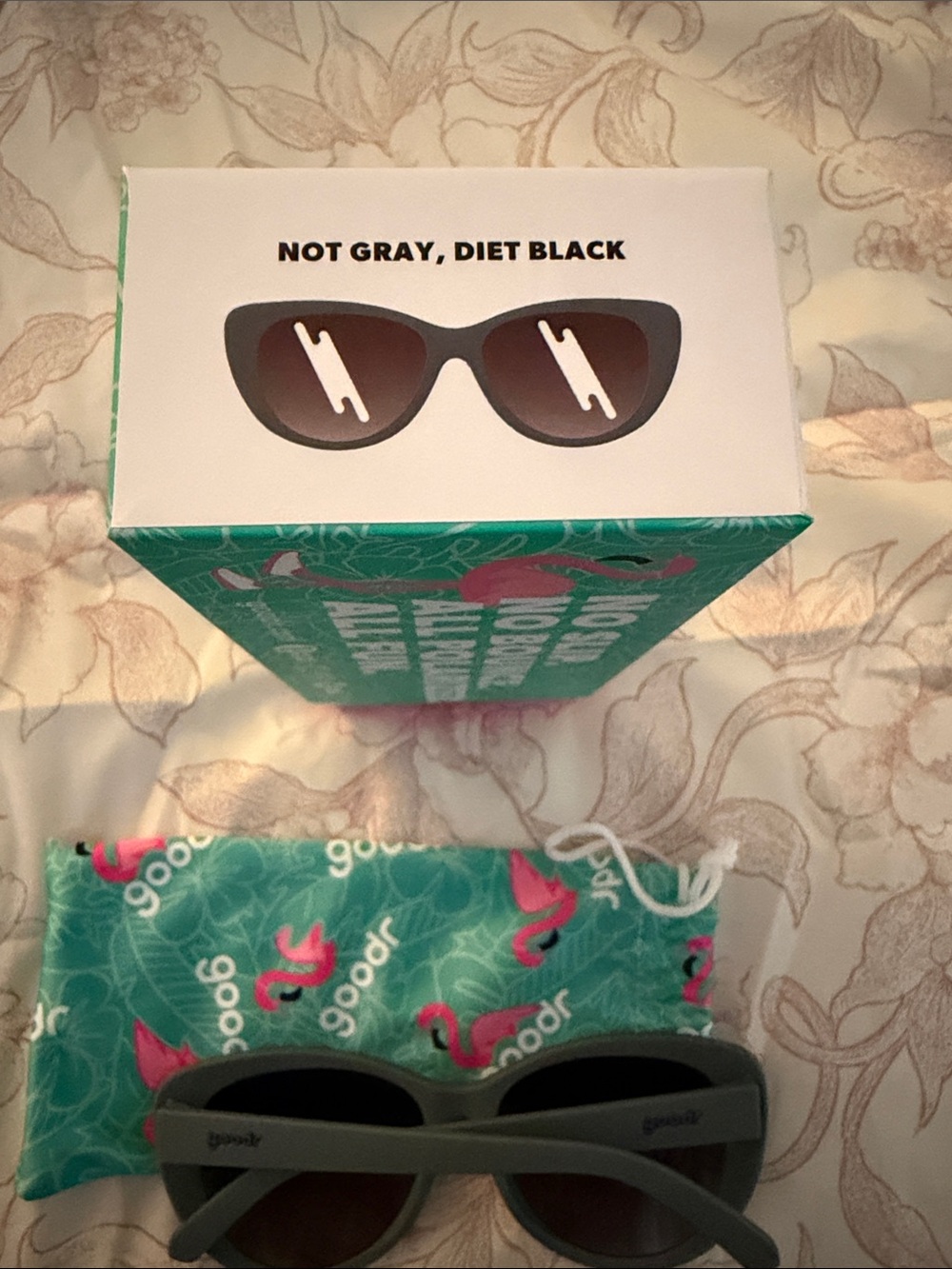 BNWB GLAM G Women's Cat-Eye Sunglasses in Dark Gray - Picture 8 of 9